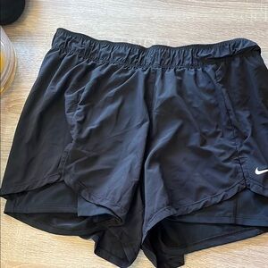 Nike Black Athletic Shorts Lightweight Breathable